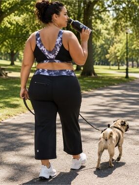 lululemon athletica Black Ankle Capri Pants with Floral-Waistband & Zip Pocket